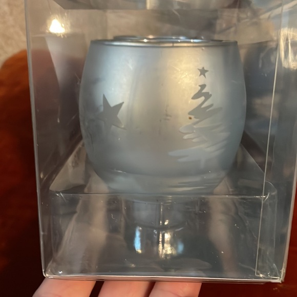 Brookstone Glow Holiday Candle Holders Silver Tree with Stars 607581 - Picture 4 of 5